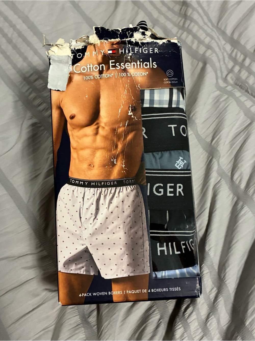 Tommy Hilfiger Cotton Essentials 4-Pack Men's Woven Boxers - New/Damaged Box
